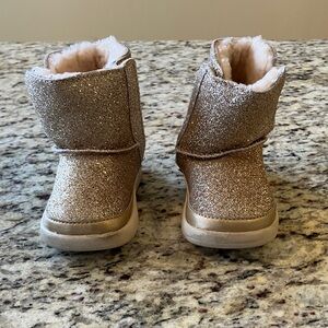 UGG Toddler Girls Gold Glitter Boots Size 2 Shearling Lined Velcro Closure